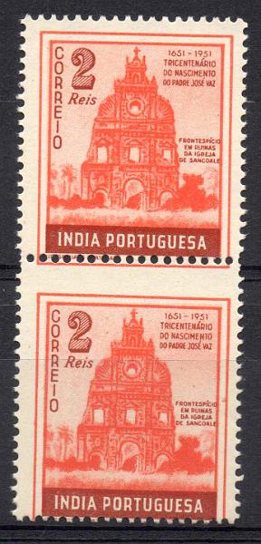 0728.jpg -     Lote:    728            Índia       Descrição:         1951 &mdash; Tricentenário do Nascimento do Padre José Vaz. CE417, 2 reis. Par vertical com deslocamento do denteado.        ***       Valor Base:     &euro; 8,00     Valor Venda:     &euro; 14,00     