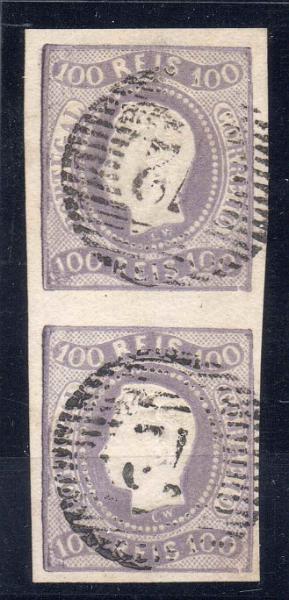 0835.jpg -     Lote:    835            Portugal       Descrição:         1866/67 &mdash; D. Luís I. Fita curva. Não denteados. CE25, 100 reis lilás malva. Par vertical tipo 1a. Peça sem reparações nem defeitos, com boa cor e relevo e margens normais. Marca da 1.ª reforma "72 &mdash; Pico de Regalados", tipo 6.8.6. Certificado de Peritagem de J. Miranda da Mota. Valor de catálogo &euro; 630,00        O       Valor Base:     &euro; 120,00     Valor Venda:     Retirado     