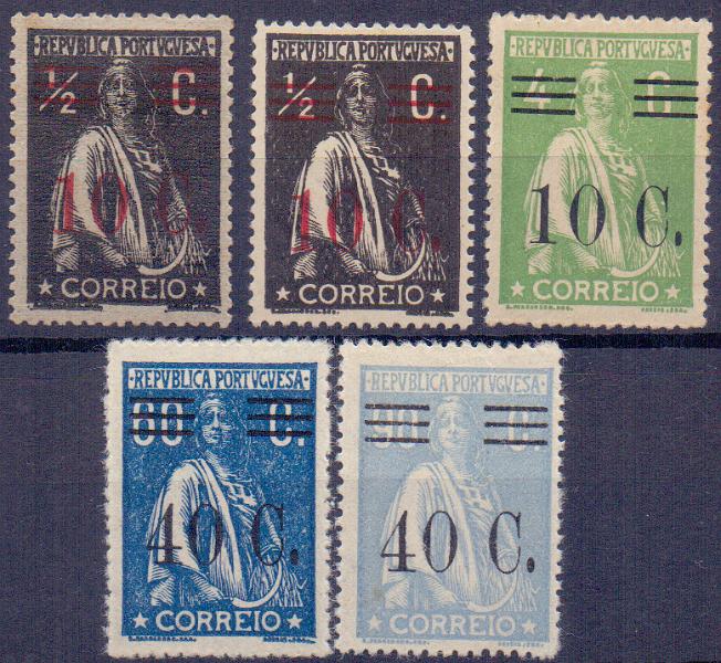 0948.jpg -     Lote:    948            Portugal       Descrição:         1928/29 &mdash; Ceres, com sobretaxa. Denteados 15x14. Lote com 5 selos: dois de 10c s/ &frac12;c preto em papel azulado e pontinhado CE454, 10c s/ 4c CE456, 40c s/ 60c CE471 e 40 s/ 90c CE475. Valor de catálogo &euro; 268,00.        ***/**       Valor Base:     &euro; 25,00     Valor Venda:     &euro; 30,00     
