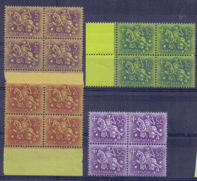 0981.jpg -     Lote:    981            Portugal       Descrição:         1953 &mdash; Cavaleiro Medieval. CE763/777. Série completa em quadras. Valor de catálogo &euro; 828,00.        ***       Valor Base:     &euro; 80,00     Valor Venda:     Retirado     
