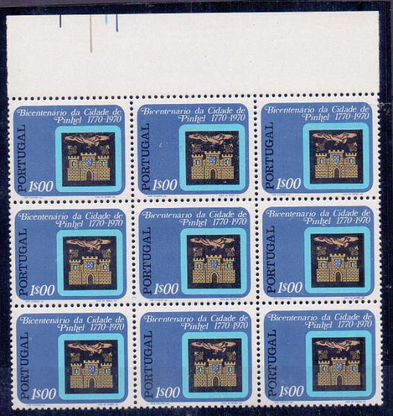 0989.jpg -     Lote:    989            Portugal       Descrição:         1971 &mdash; Bicentenário de Pinhel Cidade. CE1146, 1$00. Bloco de 9 selos em denteado 11 Ÿ x 12 &frac12;. Valor de catálogo &euro; 1.350,00        ***       Valor Base:     &euro; 125,00     Valor Venda:     Retirado     