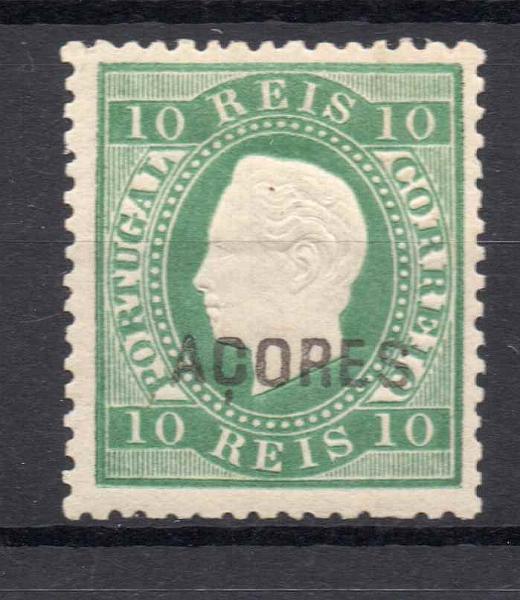 1035.jpg -     Lote:    1035            Açores       Descrição:         1879/80 &mdash; D. Luís I, fita direita. CE29, 10 reis verde-azul, denteado 12 &frac12;. Valor de catálogo &euro; 230,00.        **       Valor Base:     &euro; 30,00     Valor Venda:     &euro; 120,00     