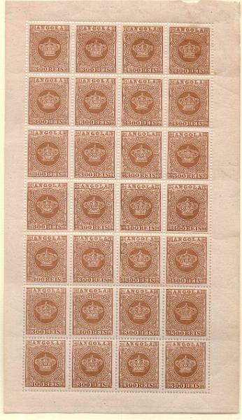 1077.jpg -     Lote:    1077            Angola       Descrição:         1870/77 &mdash; Tipo Coroa. CE9, 300 reis castanho, denteado 12 &frac12;. Folha completa com 28 selos, goma original sem sinal de charneira. Valor de catálogo &euro; 1008,00.        ***       Valor Base:     &euro; 80,00     Valor Venda:     Retirado     