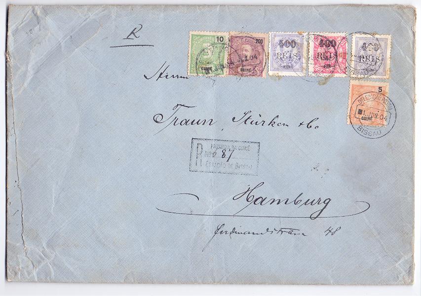 1140.jpg -     Lote:    1140            Guiné       Descrição:         1898/1902 &mdash; D. Carlos I Mouchon + D. Luís I e D. Carlos I, com sobretaxa. Sobrescrito circulado registado de Bissau (01.06.04) para Hamburgo, com selos de 5, 10 e 200 reis CE48, 49 e 58 + selos de 400 s/ 200 reis x 2 e 400 s/ 75 reis, CE71 e 81. MB e MR.        Carta       Valor Base:     &euro; 250,00     Valor Venda:     &euro; 600,00     