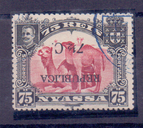1355.jpg -     Lote:    1355            Companhia do Niassa       Descrição:         1918 &mdash; D. Carlos I, com sobretaxa e sobrecarga REPUBLICA local. CE73, 7 &frac12; c s/ 75 reis carmim. Selo com a sobretaxa invertida. Valor de catálogo &euro; 40,00.        O       Valor Base:     &euro; 12,00     Valor Venda:     &euro; 12,00     