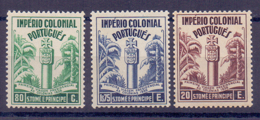 1394.jpg -     Lote:    1394            S. Tomé e Príncipe       Descrição:         1938 &mdash; Primeira Viagem Presidencial ao Ultramar. CE 316/318. Série completa. Valor de catálogo &euro; 160,00.        ***       Valor Base:     &euro; 30,00     Valor Venda:     &euro; 30,00     