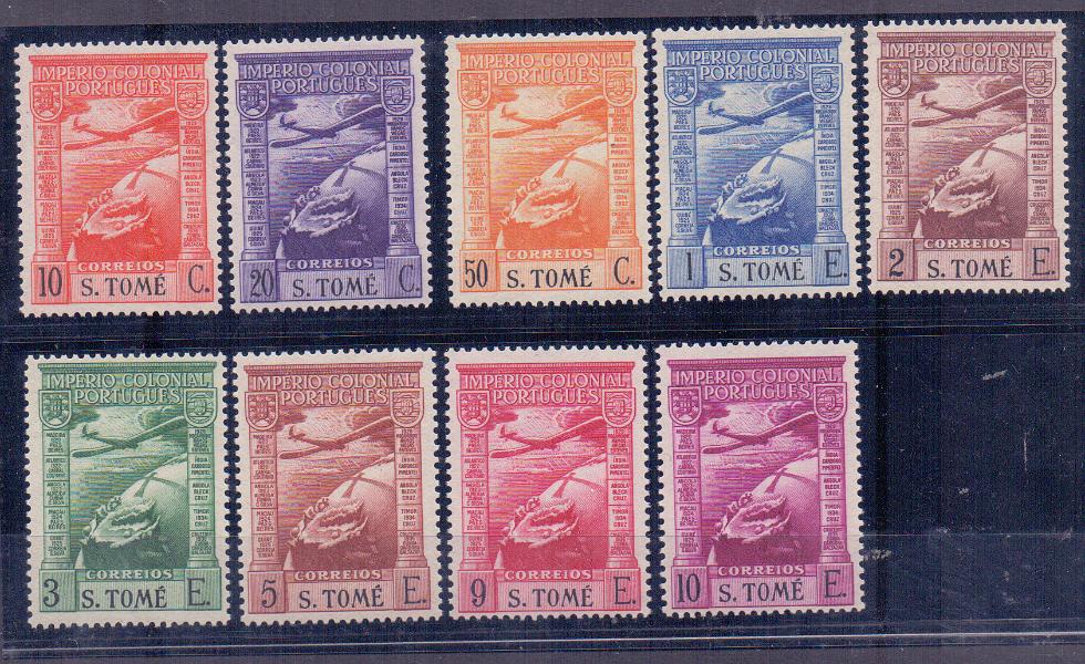 1397.jpg -     Lote:    1397            S. Tomé e Príncipe       Descrição:         1938 &mdash; Correio Aéreo. Império Colonial Português. Legenda S. TOMÉ. CE 1/9. Série completa. Excecional qualidade. Valor de catálogo &euro; 500,00.        ***       Valor Base:     &euro; 100,00     Valor Venda:     &euro; 130,00     