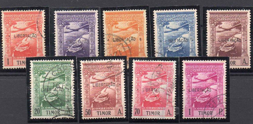 1422.jpg -     Lote:    1422            Timor       Descrição:         1947 &mdash; Correio Aéreo. Império Colonial Português com sobrecarga "LIBERTAÇÃO". CE CA15/23. Série completa em usado e novo (16 e 19). Valoe de catálogo em usado &euro;70,00.        */O       Valor Base:     &euro; 12,00     Valor Venda:     &euro; 18,00     