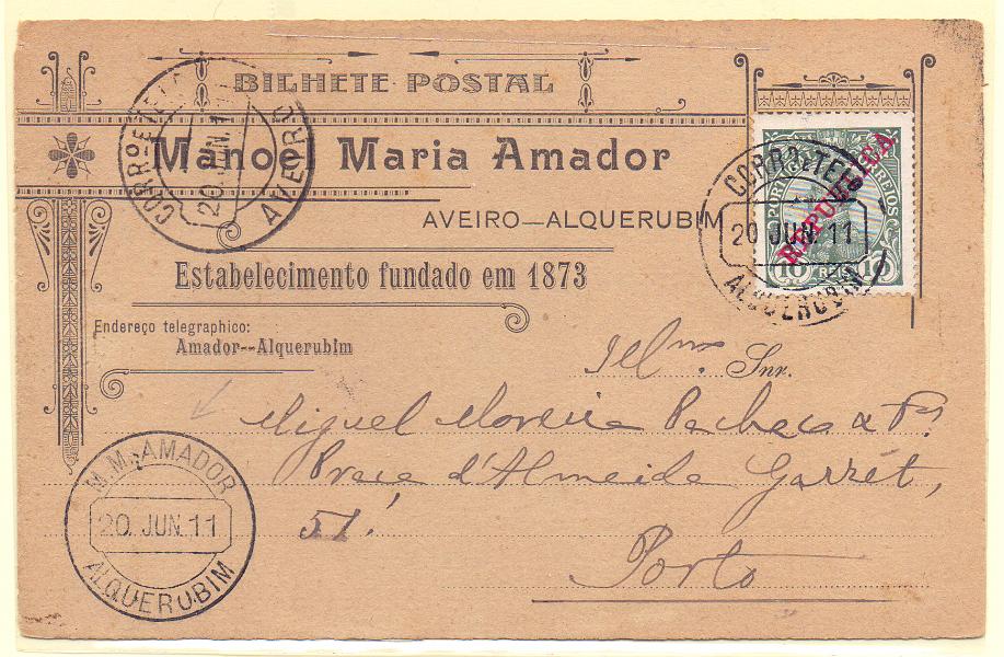 1515.jpg -     Lote:    1515            Portugal       Descrição:         Carimbos circulares datados tipo 1880. Postal ilustrado circulado com selo de 10 reis D. Manuel II, com sobrecarga REPUBLICA, CE172, de Alquerubim (20.06.11) para o Porto, com trânsito por Aveiro (20.06.11). carimbos batidos a preto "ALQUERUBIM" e "M.M. AMADOR / ALQUERUBIM".        PI       Valor Base:     € 40,00     Valor Venda:     Retirado     