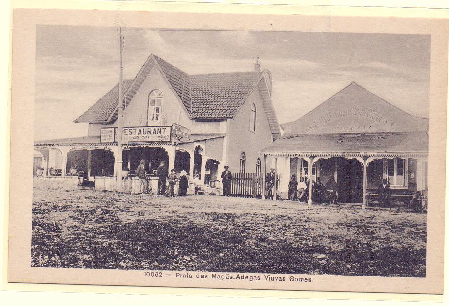 1915.jpg -     Lote:    1915      Lotes pelo Correio             Descrição:         Praia das Maçãs &mdash; Adegas Viúvas Gomes. Novo.        PI       Valor Base:     &euro; 5,00     Valor Venda:     Retirado     