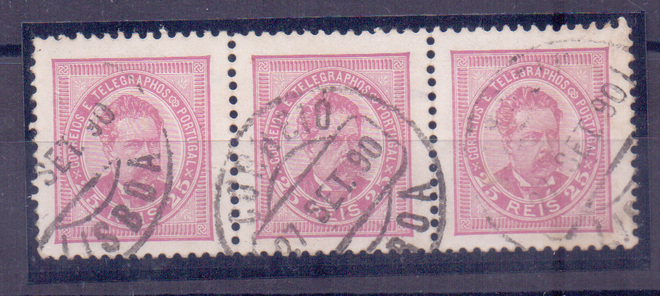 2099.jpg -     Lote:    2099      Lotes pelo Correio      Portugal        Descrição:         1884/87 &mdash; D. Luís I de frente, novos valores. CE63, 25 reis. Tira de 3 selos em papel porcelana, denteado 11 &frac12;.        O       Valor Base:     &euro; 8,00     Valor Venda:     Retirado     