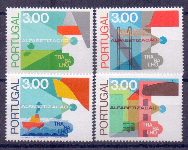 2251.jpg -     Lote:    2251      Lotes pelo Correio      Portugal        Descrição:         1976 &mdash; Alfabetização. CE1292/1295. Série completa em denteado 13 &frac12;. Valor de catálogo &euro; 90,30        ***       Valor Base:     &euro; 10,00     Valor Venda:     &euro; 17,00     