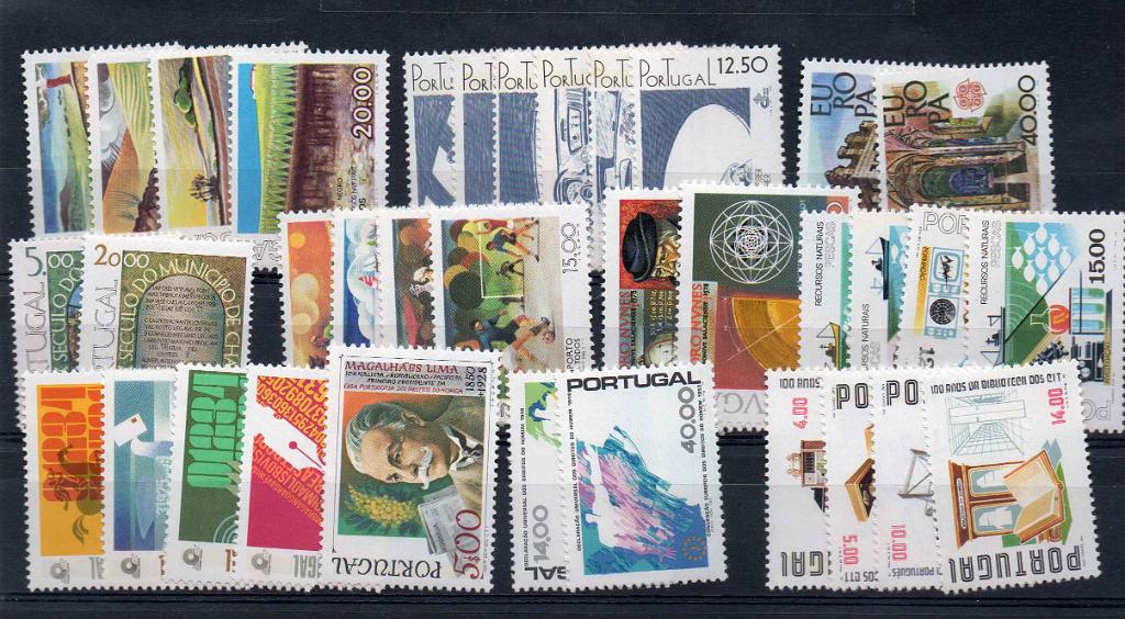 2254.jpg -     Lote:    2254      Lotes pelo Correio      Portugal        Descrição:         1978 &mdash; Portugal. Ano completo - 57 selos. Valor de catálogo &euro; 94,90.        ***       Valor Base:     &euro; 9,00     Valor Venda:     &euro; 9,00     