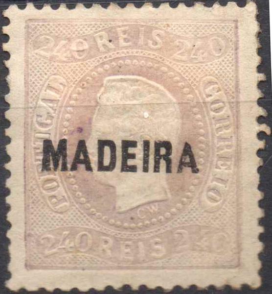 2338.jpg -     Lote:    2338      Lotes pelo Correio      Madeira       Descrição:         1868/70 &mdash; D. Luís I. Fita curva. Denteados. Sobrecarga A. CE13, 240 reis violeta claro. Selo regomado com alguns pontos de óxido. Valor de catálogo &euro; 880,00.        RG**       Valor Base:     &euro; 30,00     Valor Venda:     &euro; 30,00     