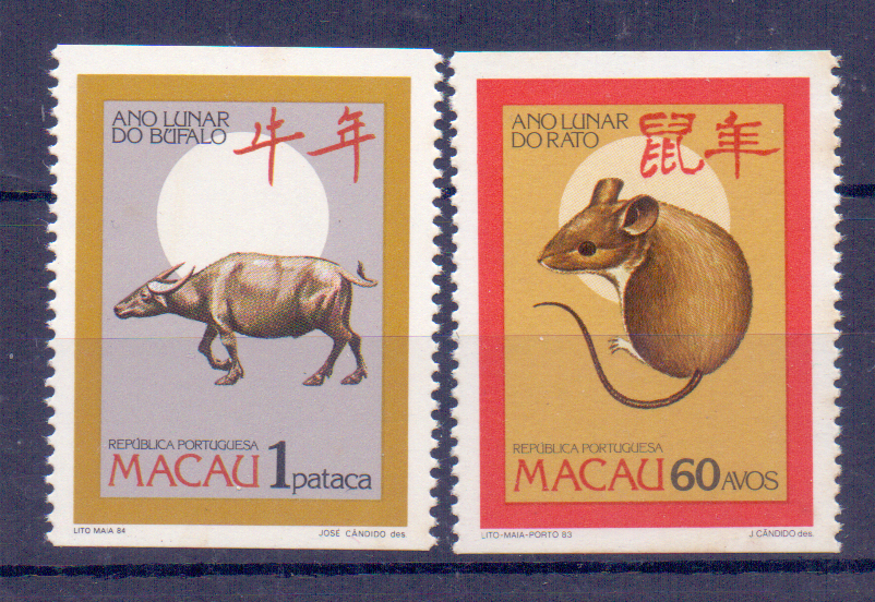 2367.jpg -     Lote:    2367      Lotes pelo Correio      Macau       Descrição:         Macau &mdash; Anos Lunar do rato e do Búfalo, Dois selos das carteiras - CE 487A e CE506A. Valor de catálogo &euro; 13,00.        ***       Valor Base:     &euro; 4,00     Valor Venda:     Retirado     