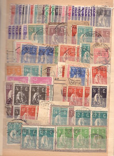 2625.jpg -     Lote:    2625      Lotes pelo Correio             Descrição:         Portugal &mdash; Classificador com cerca de 2100 selos tipo Ceres usados. Lote a ver.        Lote       Valor Base:     &euro; 30,00     Valor Venda:     &euro; 37,00     