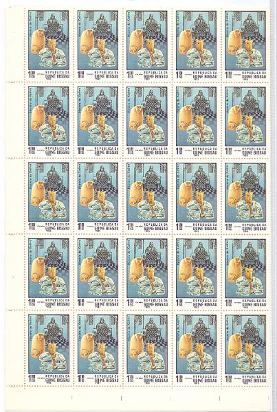 2680.jpg -     Lote:    2680      Lotes pelo Correio             Descrição:         Portugal, Ultramar e Palop's. Lote cpm 177 folhas de selos. Algumas folhas incompletas. Lote a ver.        Lote       Valor Base:     &euro; 50,00     Valor Venda:     &euro; 65,00     