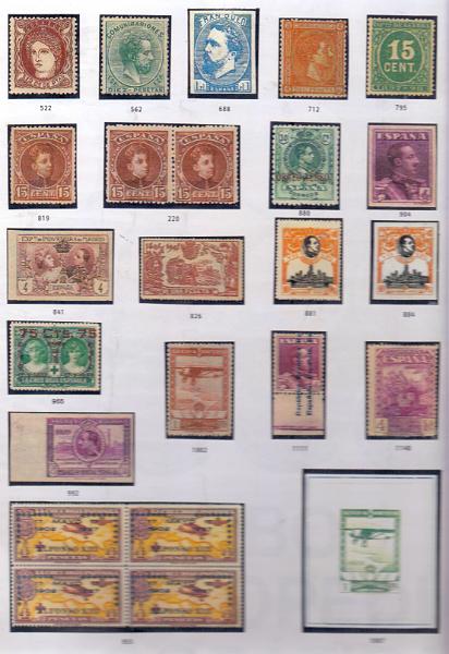 2686.jpg -     Lote:    2686      Lotes pelo Correio             Descrição:         Portugal. Caixa com diversos classificadores (15) com selos estrangeiros e agendas CTT.        Lote       Valor Base:     &euro; 50,00     Valor Venda:     Retirado     