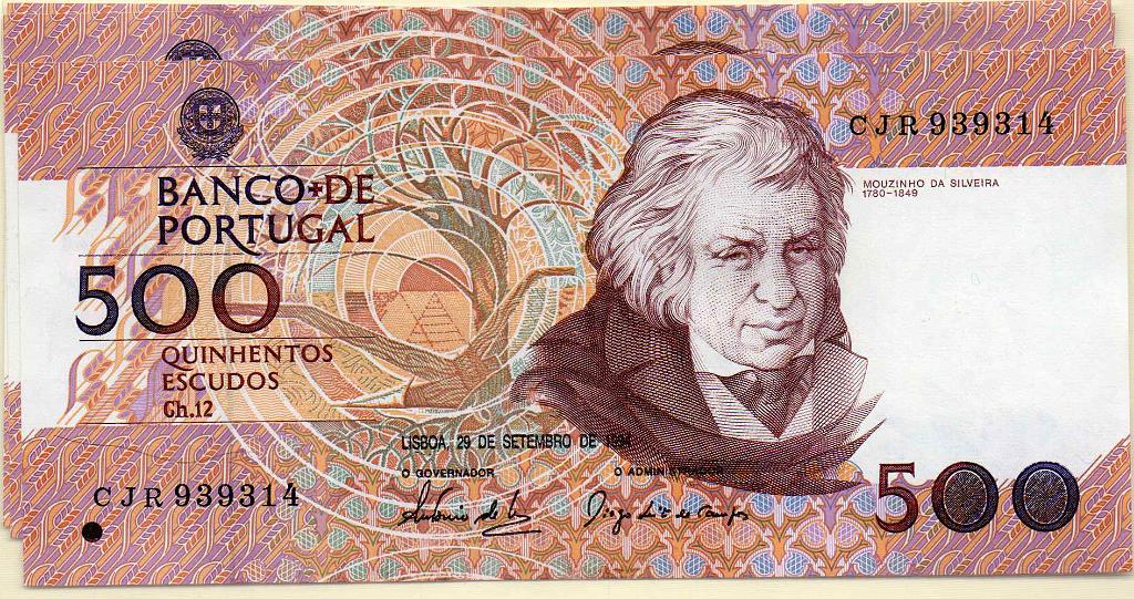 2726.jpg -     Lote:    2726      Lotes pelo Correio             Descrição:         1994 &mdash; Mouzinho da Silveira. 500$00. Chapa 12. 3 exemplares com números seguidos. UNC.        NT       Valor Base:     &euro; 12,00     Valor Venda:     Retirado     