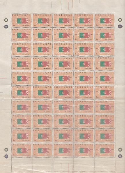 2180.jpg -     Lote:    2180      Lotes pelo Correio      Portugal       Descrição:         1960 &mdash; Cinquentenário da República. CE873. Folha completa de 50 selos. Valor de catálogo &euro; 60,00.        ***       Valor Base:     &euro; 5,00     Valor Venda:     &euro; 5,00     