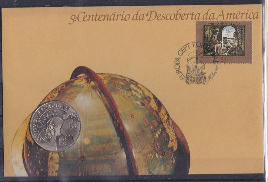 2349.jpg -     Lote:    2349      Lotes pelo Correio      Portugal       Descrição:         1992 &mdash; 5.º Centenário da Descoberta da América. FDC com selo CE2081 e moeda de 200$00 alusiva ao evento, obliterado com carimbo comemorativo.        FDC/M       Valor Base:     &euro; 5,00     Valor Venda:     &euro; 5,00     