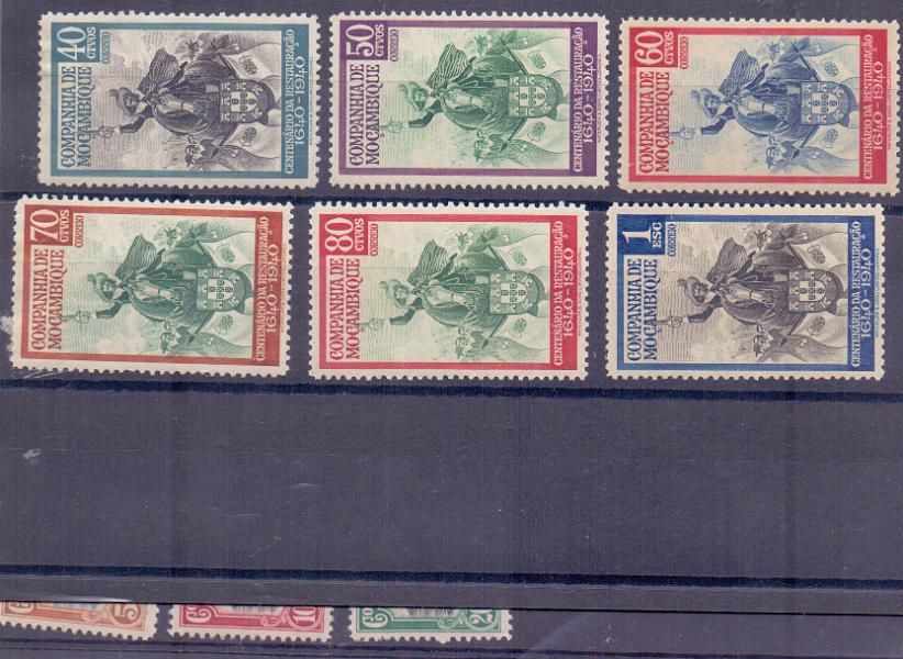 2495.jpg -     Lote:    2495      Lotes pelo Correio      Companhia de Moçambique       Descrição:         1935/40 &mdash; Correio aéreo retangular + Centenário da Restauração. CE 191/197 + CA 1&frac12;5. Séries completas. Valor de catálogo &euro; 21,00.        **       Valor Base:     &euro; 5,00     Valor Venda:     Retirado     