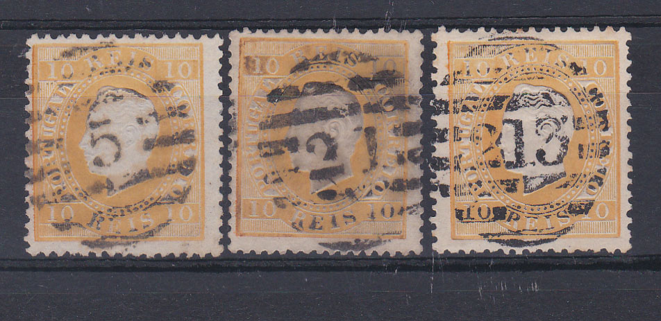 1592.jpg -     Lote:    1592            Portugal       Descrição:         Carimbos numéricos da 2.ª reforma. 1870/76 — D. Luís I. Fita direita. CE37, 10 reis amarelo laranja, papel liso, em denteado 12 ½ (2) e denteado 13 ½. Obliterações numéricas da 2.ª reforma batidas a preto. Lote de três selos com carimbos "5 — ALENQUER", "21 — CINTRA" e "213 — LAGOA"..        O       Valor Base:     € 22,00     Valor Venda:     Retirado     