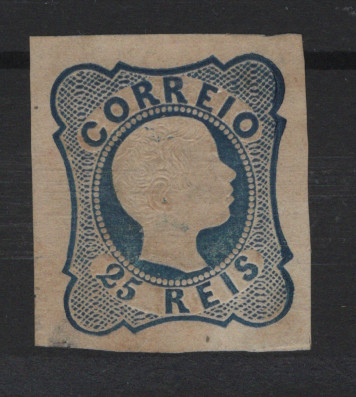 037.jpg -     Lote:    37            Portugal       Descrição:         1856/58 &mdash; D. Pedro V. Cabelos anelados. MF11, 25 reis azul, burilagem de linhas simples. Exemplar novo, com goma não original, papel liso fino. Exemplar com relevo estalado, com muito ligeiro adelgaçamento no canto inferior esquerdo, fora do quadro de impressão, com margens normais e equilibradas. MB e MR. Certificado de peritagem de J. Miranda da Mota. Valor de catálogo &euro; 9.000,00.         (*)       Valor Base:     &euro; 2.500,00     Valor Venda:     &euro;      