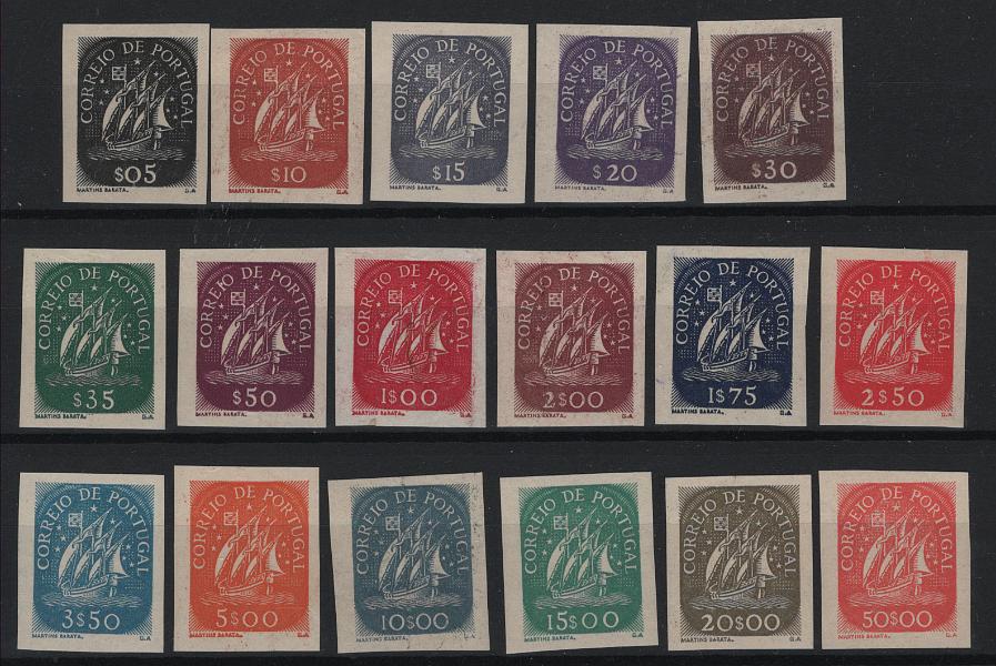 096.jpg -     Lote:    96            Portugal       Descrição:         1943 &mdash; Caravela. MF617/633. Série completa não denteada. Exemplares sem defeitos nem reparações com goma original sem sinal de charneira. MB e MR. Valor de catálogo da série denteada &euro; 1.700,00.         ***       Valor Base:     &euro; 175,00     Valor Venda:     &euro;      