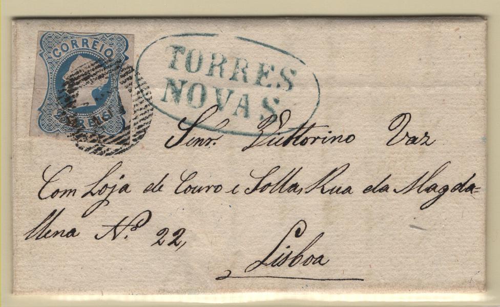 163.jpg -     Lote:    163      Marcofilia em emissões Borja Freire             Descrição:         1853 &mdash; D. Maria II. MF2, 25 reis azul, cunho II, com margens de luxo, em carta circulada de Chamusca (31.10.53) para Lisboa (03.11.53), obliterado com carimbo numérico da 1.ª reforma, batido a preto "157 &mdash; TORRES NOVAS", tipo 5.10.5, e carimbo nominativo do período pré-adesivo "TORRES NOVAS", batido a azul. Exemplar muito bonito, sem defeitos nem reparações.         Carta       Valor Base:     &euro; 75,00     Valor Venda:     &euro;      