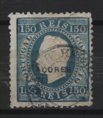 245.jpg -     Lote:    245            Açores       Descrição:         1882/84 &mdash; D. Luís I. Fita direita. Selos do Continente com sobrecarga AÇORES tipo D. MF43, 50 reis azul, usado, papel liso, denteado 12 &frac12;. Selo assinado no verso, cabeça ligeiramente aberta e alguns pontos de óxido passando ás vezes para a frente. Certificado de peritagem de Leilões P. Dias, Lda. Valor de catálogo &euro; 950,00.         O       Valor Base:     &euro; 175,00     Valor Venda:     &euro;      