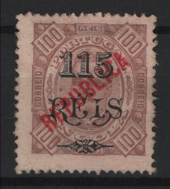330.jpg -     Lote:    330            Angola       Descrição:         1914 &mdash; D. Carlos I. Selos de 1902 com a sobrecarga REPUBLICA, tipografada localmente. MF171b, 115 s/ 100 reis castanho s/ castanho claro, papel porcelana, denteado 13 &frac12;, sobretaxa tipo I, sem goma como a maioria dos emitidos. Exemplar assinado no verso, sem reparações, com ligeiros defeitos no papel porcelana, comuns nestes selos, com dois pontos de óxido e um vinco num canto, com boa cor. B e MR. Certificado de peritagem de J. Miranda da Mota. Valor de catálogo &euro; 1.200,00.         *       Valor Base:     &euro; 300,00     Valor Venda:     &euro;      