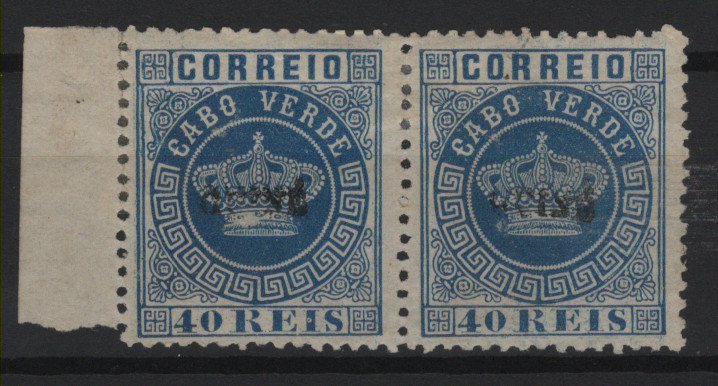 375.jpg -     Lote:    375            Guiné       Descrição:         1879/82 &mdash; Coroa. Selos de Cabo Verde, com sobrecarga "GUINÉ" pequena, aposta manualmente a preto, na imprensa do governo local * NÃO EMITIDOS. MF5, 40 reis azul, denteado 12 Ÿ, papel liso fino. Par horizontal novo, bordo de folha, sem goma como emitidos, sem reparações, com irregularidades no denteado, normais neste tipo de selos em papel fino, com leve adelgaçamento em cada um dos selos e com DUPLA SOBRECARGA nos dois selos. Certificado de peritagem do ISPP e de J. Miranda da Mota. Valor de catálogo &euro; 4.600.00 para selos normais. Dupla sobrecarga NÃO CATALOGADA. MB e MR         *       Valor Base:     &euro; 2.500,00     Valor Venda:     &euro;      