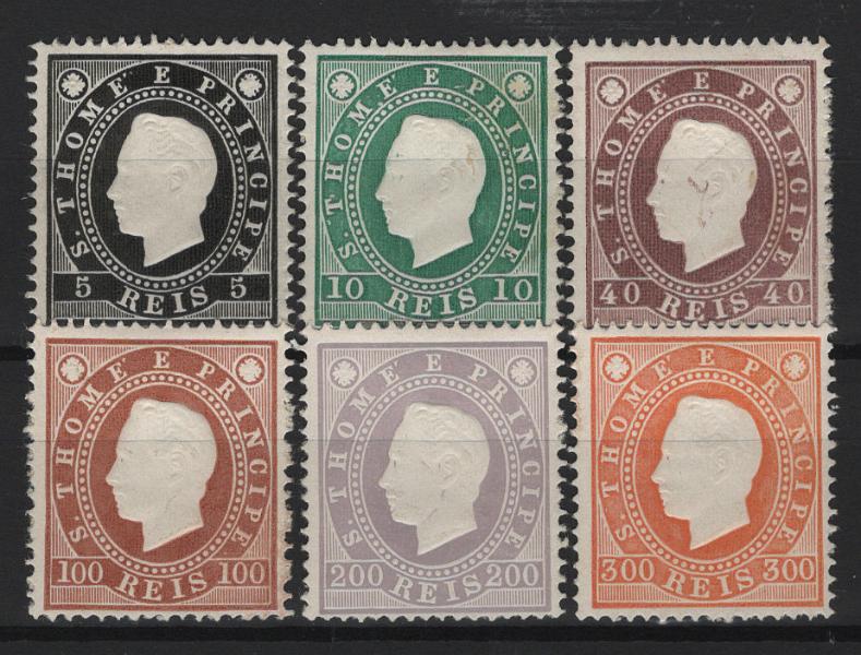 600.jpg -     Lote:    600            S. Tomé e Príncipe       Descrição:         1887 &mdash; D. Luís I. Fita direita. MF15/16, 19, 2&frac12;3, 5, 10, 40, 100 200 e 300. Série completa de reimpressões de 1905. Exemplares com goma original e sinal de charneira leve, sem defeitos nem reparações. MB e R. Valor de catálogo &euro; 370,00.         **       Valor Base:     &euro; 90,00     Valor Venda:     &euro;      