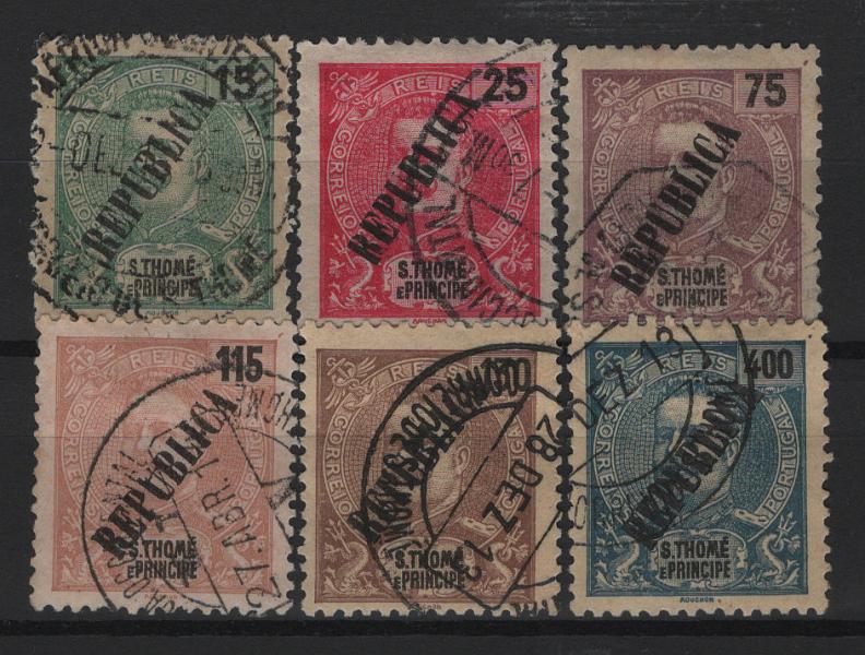 626.jpg -     Lote:    626            S. Tomé e Príncipe       Descrição:         1913 &mdash; D. Carlos I, Mouchon. Selos de 1903, com sobrecarga REPUBLICA tipografada localmente. MF139/144. Série completa usada, com boa cor, sem reparações nem defeitos, exceto um dente curto no selo de 15 reis. Série rara em usado. Valor de catálogo &euro; 127,00.         O       Valor Base:     &euro; 35,00     Valor Venda:     &euro;      