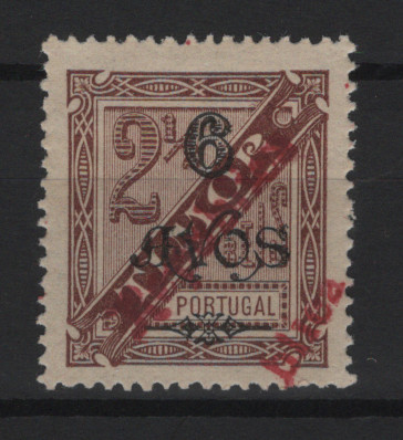 656.jpg -     Lote:    656            Timor       Descrição:         1913 &mdash; D. Carlos I. Selos de 1902, com sobrecarga REPUBLICA, tipografada localmente. Sobrecarga tipo I. MF138a, 6 avos s/ 2 &frac12; reis, castanho, papel liso, denteado 13 &frac12;. Exemplar com boa cor, sem defeitos ou reparações, com DUPLA SOBRECARGA, uma delas parcial. Não catalogada.         *       Valor Base:     &euro; 15,00     Valor Venda:     &euro;      