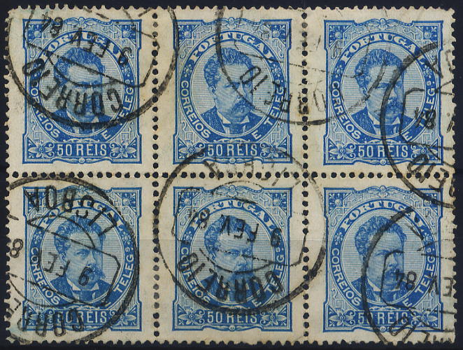 0285.jpg -     Lote:    285            Colecção Clássica - 2.ª parte       Descrição:         1882/1883 &mdash; D. Luís I de frente. CE58, 50 reis azul, denteado 13 &frac12;, papel liso. Bloco de seis selos (3x2) obliterado com carimbo de Lisboa (09.02.84).        O       Valor Base:     &euro; 20,00     Valor Venda:     &euro; 38,00     