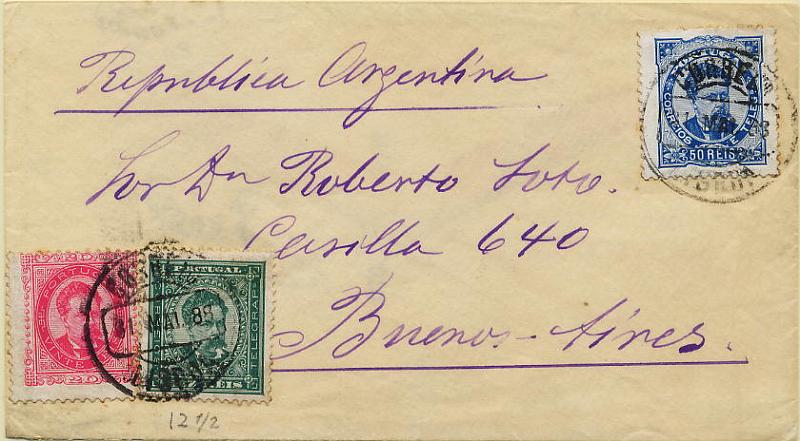 0293.jpg -     Lote:    293            Colecção Clássica - 2.ª parte       Descrição:         1882/1887 &mdash; D. Luís I de frente. Sobrescrito circulado de Lisboa (31.05.1888) para Buenos Aires (27.06.88), co9m selos de 50 reis azul, denteado 11 &frac12;, papel porcelana CE58 + selo de 10 reis verde, denteado 12 &frac12;, papel porcelana CE61 + selo de 20 reis carmim rosa, denteado 11 &frac12;, papel porcelana CE62. Bonita carta tricolor.        Carta       Valor Base:     &euro; 100,00     Valor Venda:     Retirado     