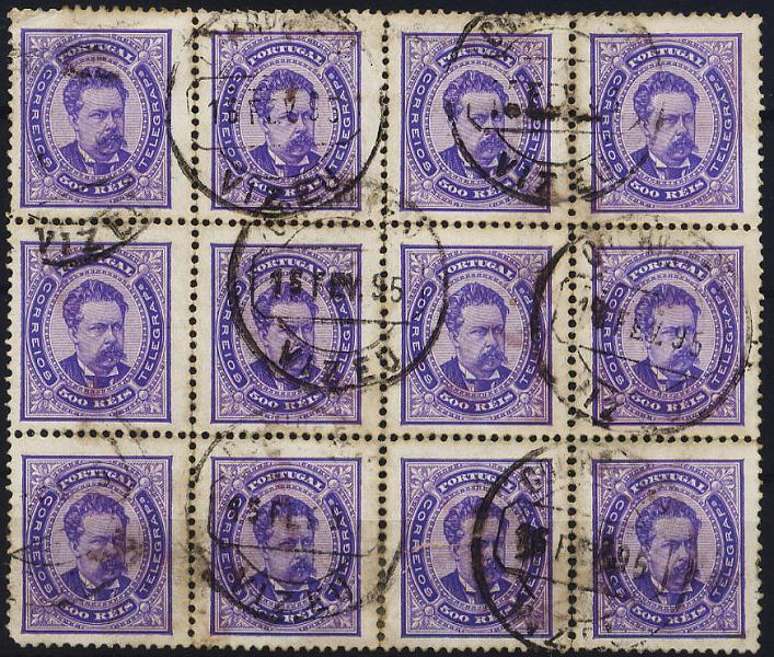0299.jpg -     Lote:    299            Colecção Clássica - 2.ª parte       Descrição:         1884/87 &mdash; D. Luís I de frente. Novos valores. CE65, 500 reis violeta, papel porcelana, denteado 12 &frac12;. Bloco de 12 selos (4x3). Valor de catálogo &euro; 1.124,40.        O       Valor Base:     &euro; 300,00     Valor Venda:     &euro; 650,00     