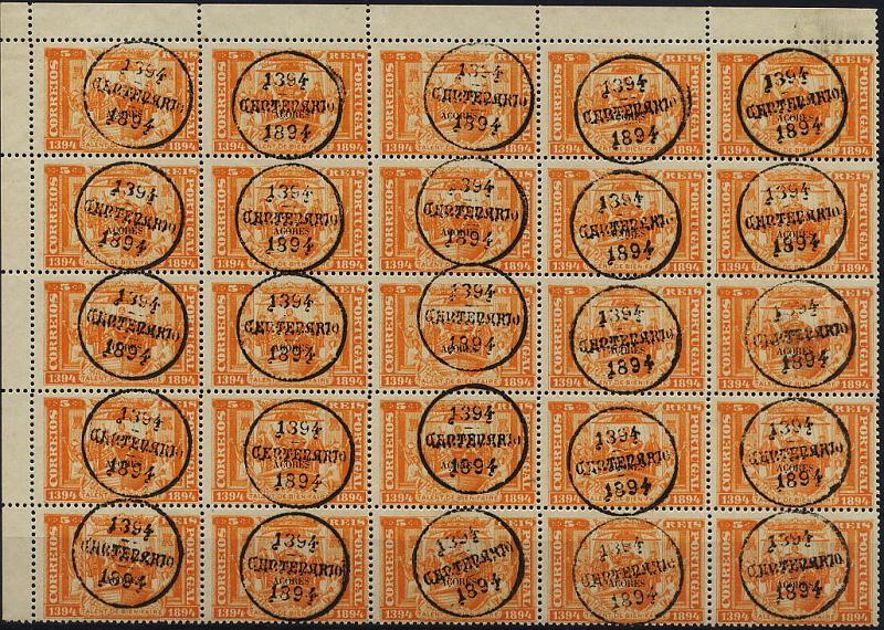 0332.jpg -     Lote:    332            Colecção Clássica - 2.ª parte       Descrição:         1894 &mdash; 5.º Centenário do Nascimento do Infante D. Henrique, com sobrecarga AÇORES. CE98, 5 reis laranja. Bloco de 25 selos (5x5). Valor de catálogo &euro; 25,00.        O       Valor Base:     &euro; 15,00     Valor Venda:     &euro; 15,00     