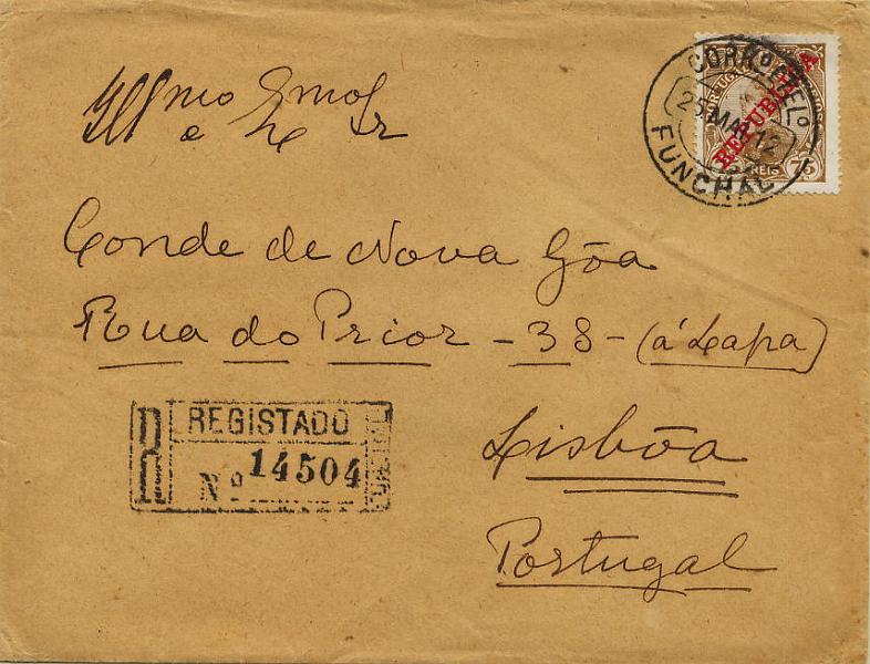 0421.jpg -     Lote:    421            Colecção Clássica - 2.ª parte       Descrição:         1910 &mdash; D. Manuel II com sobrecarga REPUBLICA. Sobrescrito circulado registado do Funchal (25.05.12) para Lisboa (29.05.12) com selo de 75 reis bistre CE177.        Carta       Valor Base:     &euro; 40,00     Valor Venda:     &euro; 40,00     