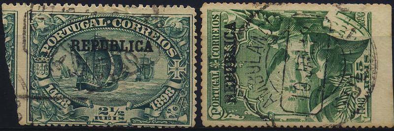 0434.jpg -     Lote:    434            Colecção Clássica - 2.ª parte       Descrição:         1911 &mdash; 4.º Centenário do Descobrimento do Caminho Marítimo para a Índia com sobrecarga REPUBLICA sobre selos do Continente. Lote de dois selos: um de 2 &frac12; reis CE184 com falta de denteado no bordo esquerdo + selo de 25 reis CE188 com falta de denteado no bordo inferior. B e R.        O       Valor Base:     &euro; 12,00     Valor Venda:     &euro; 12,00     