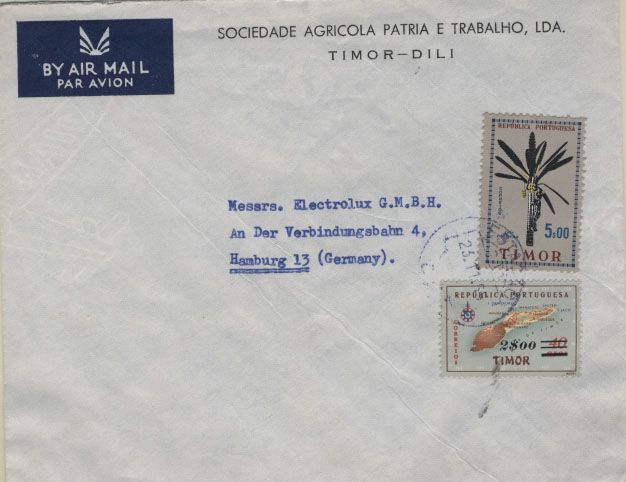 0698.jpg -     Lote:    698            Timor       Descrição:         1960/61 &mdash; Carta Geográfica de Timor, com sobretaxa + Arte Indígena. Sobrescrito circulado de Dili (23.11.65) para a Alemanha, com selo de 2$00 s/ 40 avos CE311 + selo de 5$00 CE324.        Carta       Valor Base:     &euro; 20,00     Valor Venda:     Retirado     