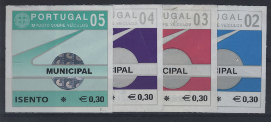 0885.jpg -     Lote:    885                   Descrição:         Fiscais. Imposto sobre veículos. 2002/2004. Lote de quatro selos de &euro; 0,30 &mdash; ISENTO. PB 880, 911 e 946. R.        Lote        Valor Base:     &euro; 10,00     Valor Venda:     &euro; 24,00     