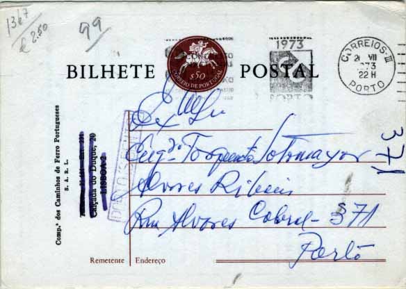 0948.jpg -     Lote:    948                   Descrição:         Correio Ferroviário. 1957 &mdash; Postilhão com taxa. OM138, $50 castanho-lilás escuro. Inteiro circulado no Porto (21.07.1973), repicado pela Companhia dos Caminhos de Ferro Portugueses SARL &mdash; Mod P84-5000ex. &mdash; 3/72 &mdash; Aviso de Pagamento. Na frente e verso carimbos nominativos, batidos a violeta "PORTO (S. BENTO)".        IC       Valor Base:     &euro; 15,00     Valor Venda:     &euro; 15,00     