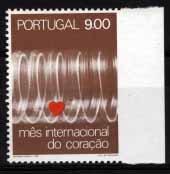 1110.jpg -     Lote:    1110            Portugal       Descrição:         1972 &mdash; Mês Internacional do Coração. CE1151, 9$00 castanho e vermelho. Selo com falta de denteado no bordo direito. B.        ***       Valor Base:     &euro; 8,00     Valor Venda:     &euro; 14,00     