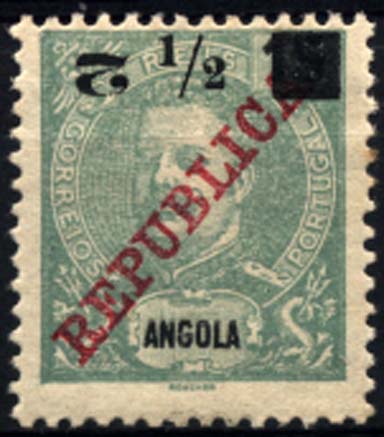 1132.jpg -     Lote:    1132            Angola       Descrição:         1912 &mdash; D. Carlos I Mouchon com sobrecarga REPUBLICA da Casa da Moeda e sobretaxa tipografada localmente. CE113, 2 &frac12; s/ 15 reis verde. Selo com o 1.º número 2 da sobretaxa invertido.        **       Valor Base:     &euro; 8,00     Valor Venda:     &euro; 32,00     