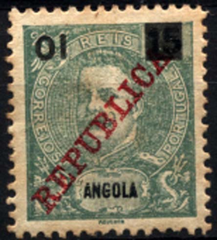1135.jpg -     Lote:    1135            Angola       Descrição:         1912 &mdash; D. Carlos I tipo Mouchon, com sobretaxa. CE115, 10 s/ 15 reis verde. Selo com o valor da sobretaxa invertido. Vestígios de óxido no verso..        **       Valor Base:     &euro; 8,00     Valor Venda:     &euro; 22,00     