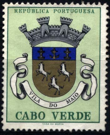 1196.jpg -     Lote:    1196            Cabo Verde       Descrição:         1961 &mdash; Escudos de armas. CE296, 1$00. Selo sem impressão da cor vermelha (taxa e colorido do escudo). Não catalogada.        *       Valor Base:     &euro; 10,00     Valor Venda:     &euro; 22,00     