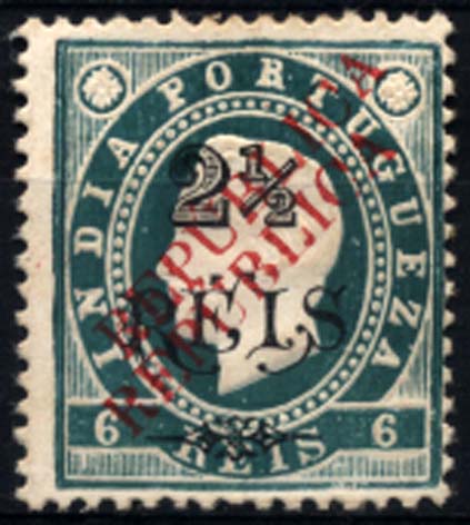 1207.jpg -     Lote:    1207            Índia Portuguesa       Descrição:         1914 &mdash; D. Luís I, tipo 1903, com sobrecarga REPUBLICA, tipografada localmente. CE282, 2 &frac12; reis s/ 6 reis verde. Selo com dupla impressão da sobrecarga.        *       Valor Base:     &euro; 5,00     Valor Venda:     &euro; 22,00     